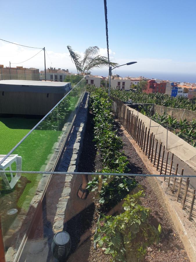 La * Guia de Isora (Tenerife)
